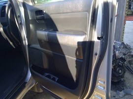 2011 TOYOTA TUNDRA, SILVER, SR5 MODEL, CREW CAB, 5.7L, AT, 4WD. Z26265